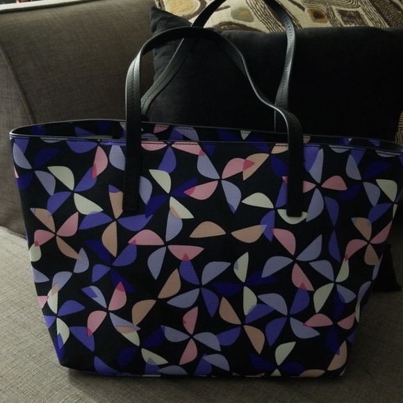 Kate Spade Hawthorne Lane Spinner Bag - Picture 4 of 8